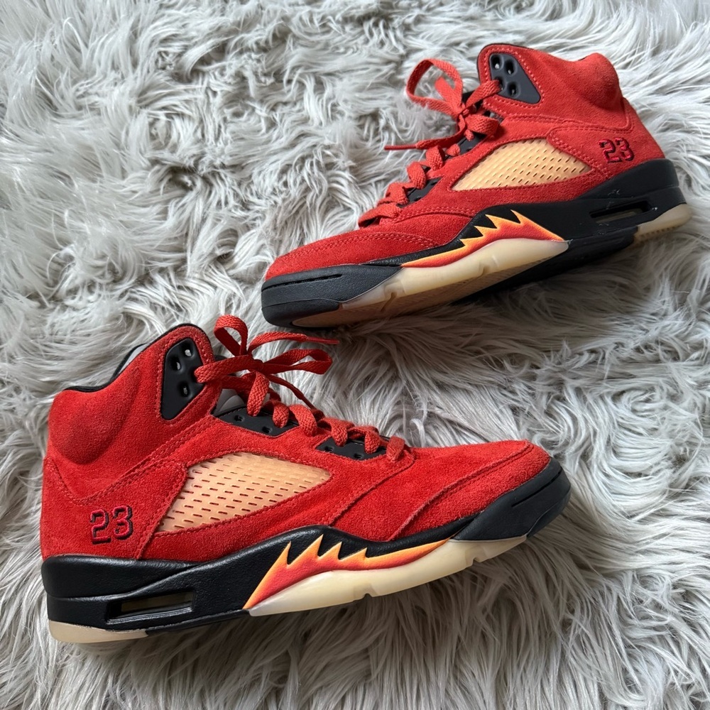 NIKE Air Jordan 5 Retro Dunk on Mars Size 9 Women and Size 7.5 Men